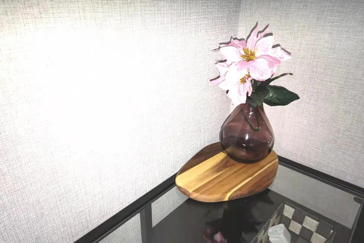 Gm -- Self Check-In -- Room Number & Password Is In The Following Email Tokyo Exterior photo