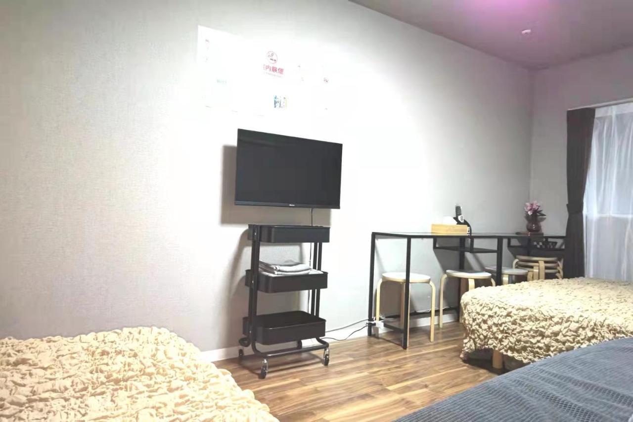 Gm -- Self Check-In -- Room Number & Password Is In The Following Email Tokyo Exterior photo